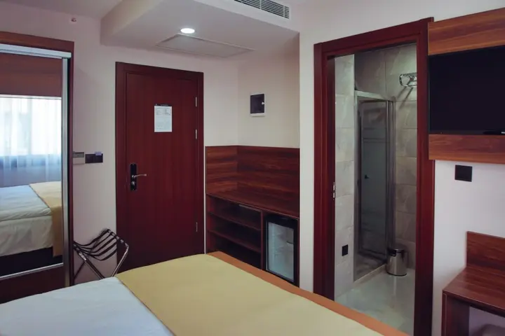 Измир: Отель Paris Prestige Izmir