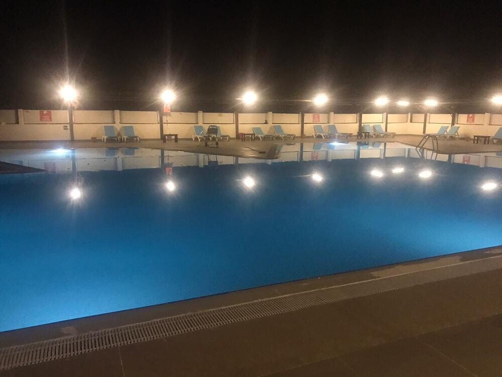 Гузеляли: Hotel Kum