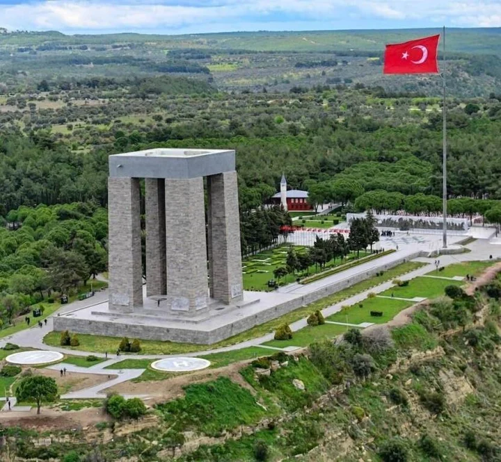 Гузеляли: Hotel Kum