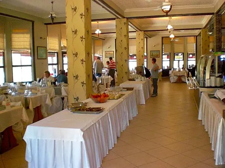 Гузеляли: Hotel Kum