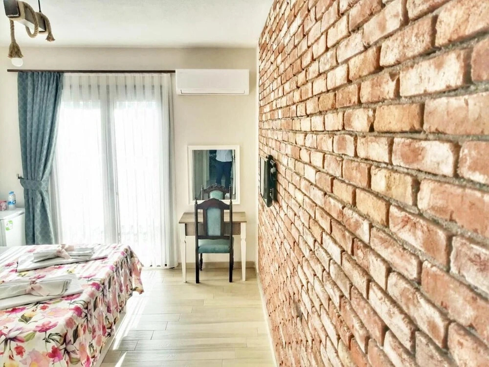 Айвалык: Su Otel Cunda