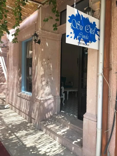 Айвалык: Su Otel Cunda