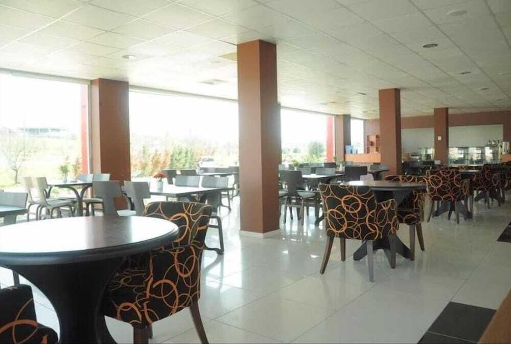 Бююкчекмедже: Legend Hotel Tem