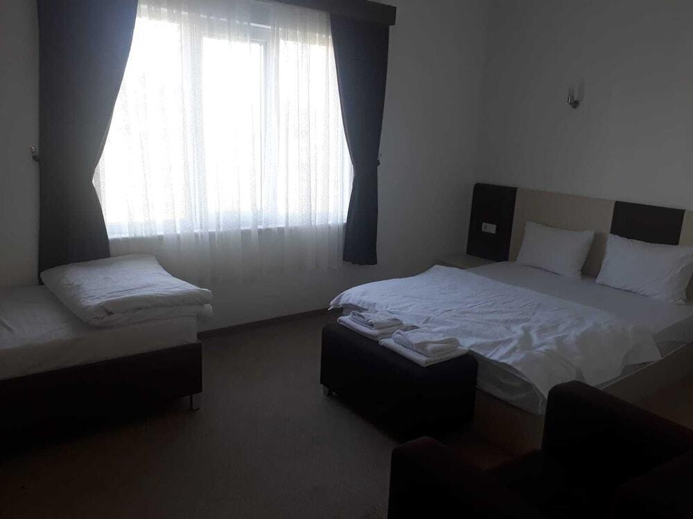 Бююкчекмедже: Legend Hotel Tem