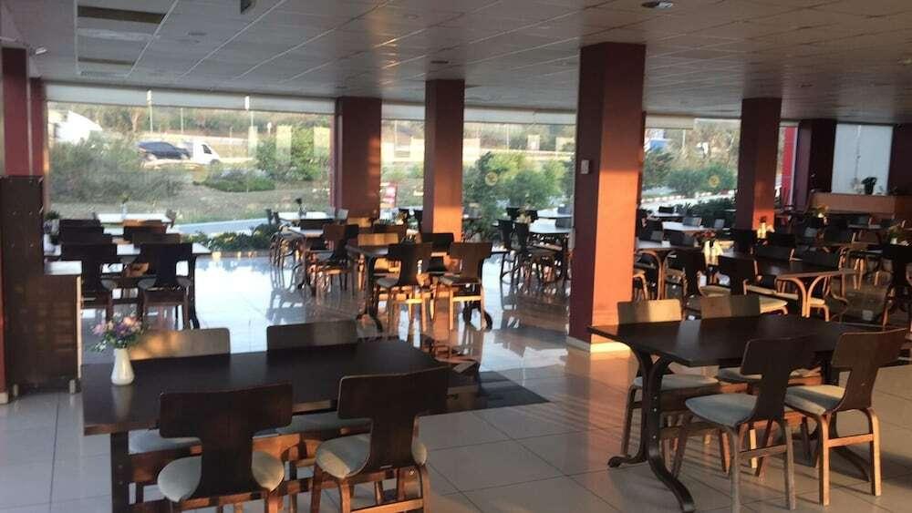 Бююкчекмедже: Legend Hotel Tem