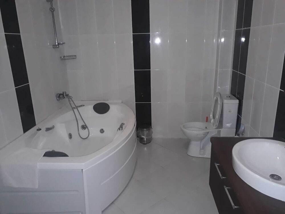 Бююкчекмедже: Legend Hotel Tem
