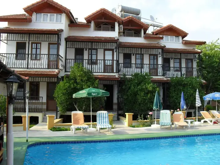 Дальян: Villa Ozalp Apartments