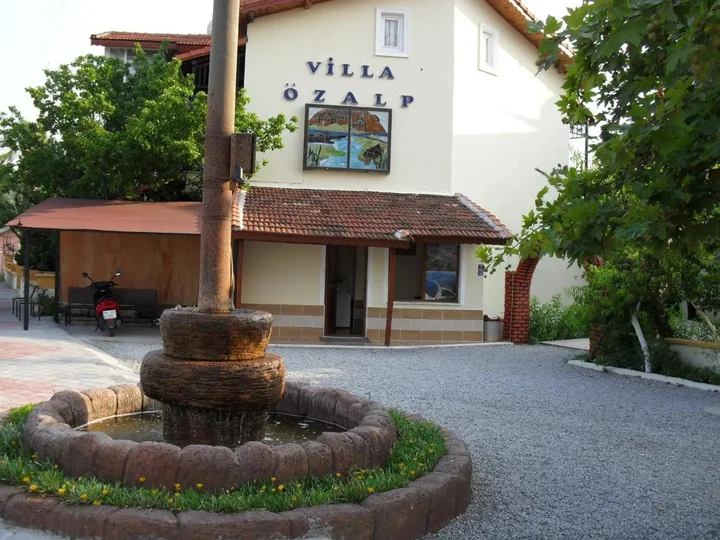 Дальян: Villa Ozalp Apartments