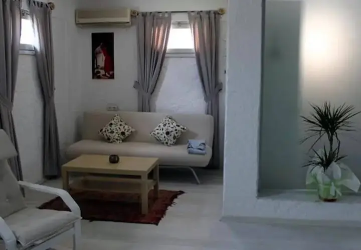 Чешме: Bizim Ev Hotel