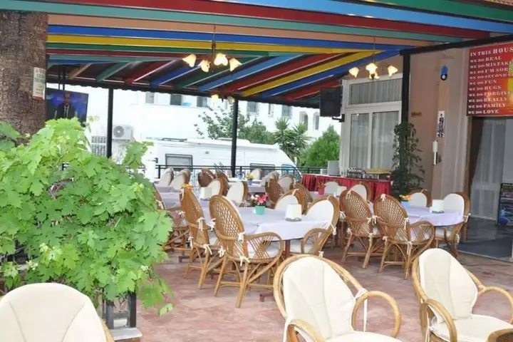 carousel image 4