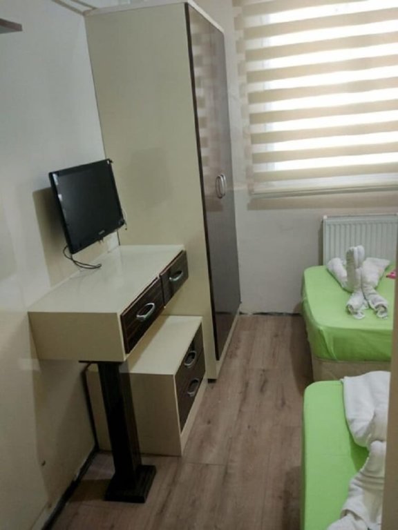 Армутлу: Deniz Kizi Otel