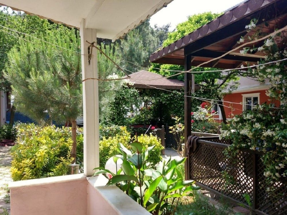 Армутлу: Deniz Kizi Otel