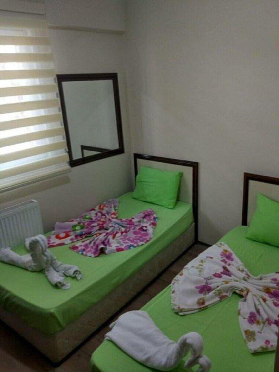 Армутлу: Deniz Kizi Otel