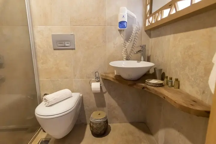 Адрасан: Ceneviz Hotel