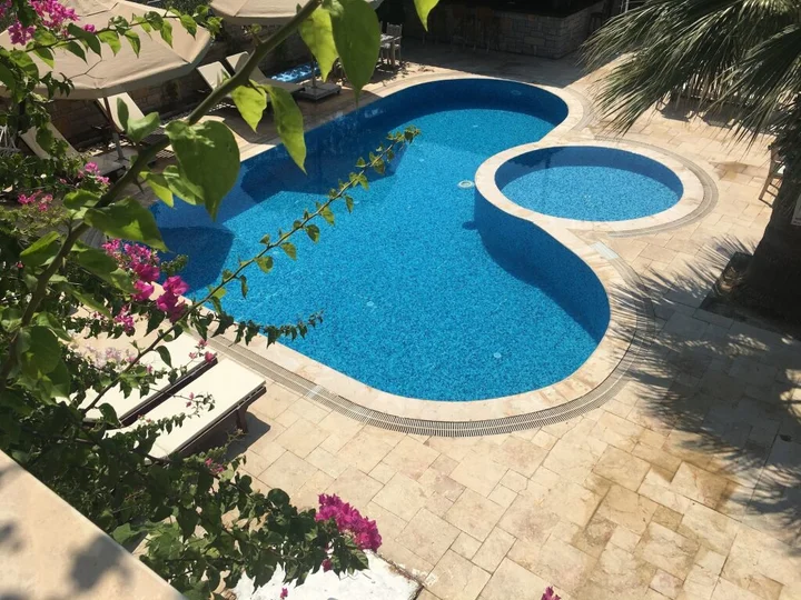 Битез: Villanaz Apart Hotel