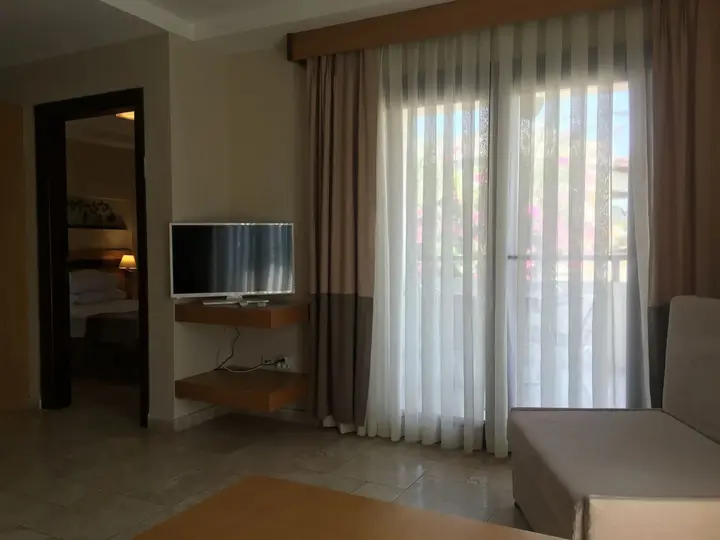 Битез: Villanaz Apart Hotel