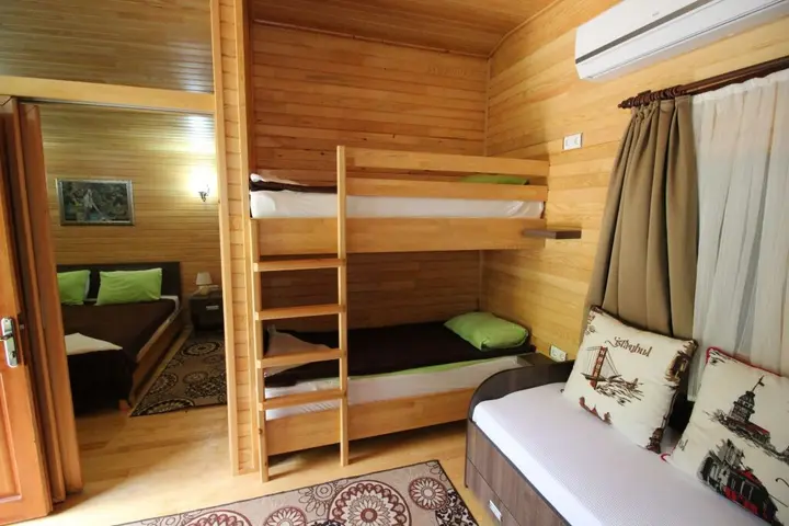Чиралы: Canada Hotel & Bungalows