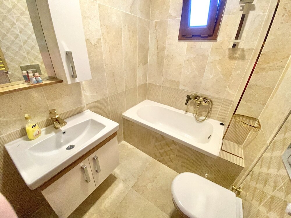 Термал: Azim Thermal Hotel
