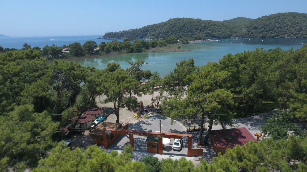 Фетхие: Green Pine Beach & Bungalows