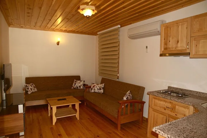 Чиралы: Hotel Odile
