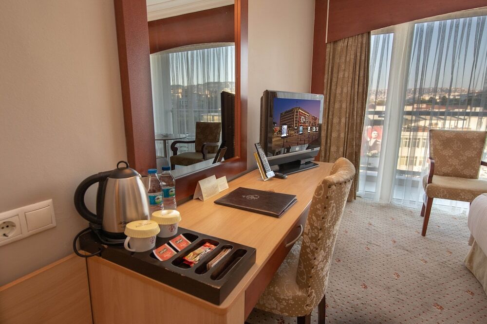 Измир: Izmir Palas Otel