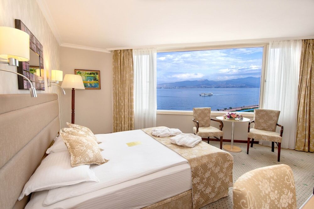 Измир: Izmir Palas Otel