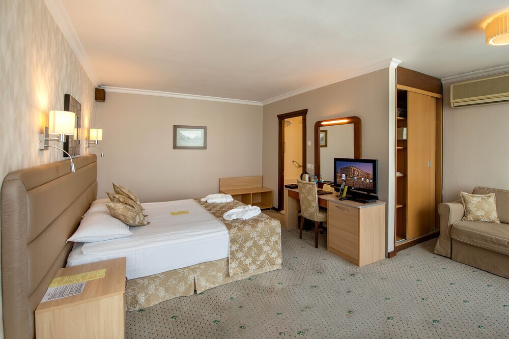 Измир: Izmir Palas Otel