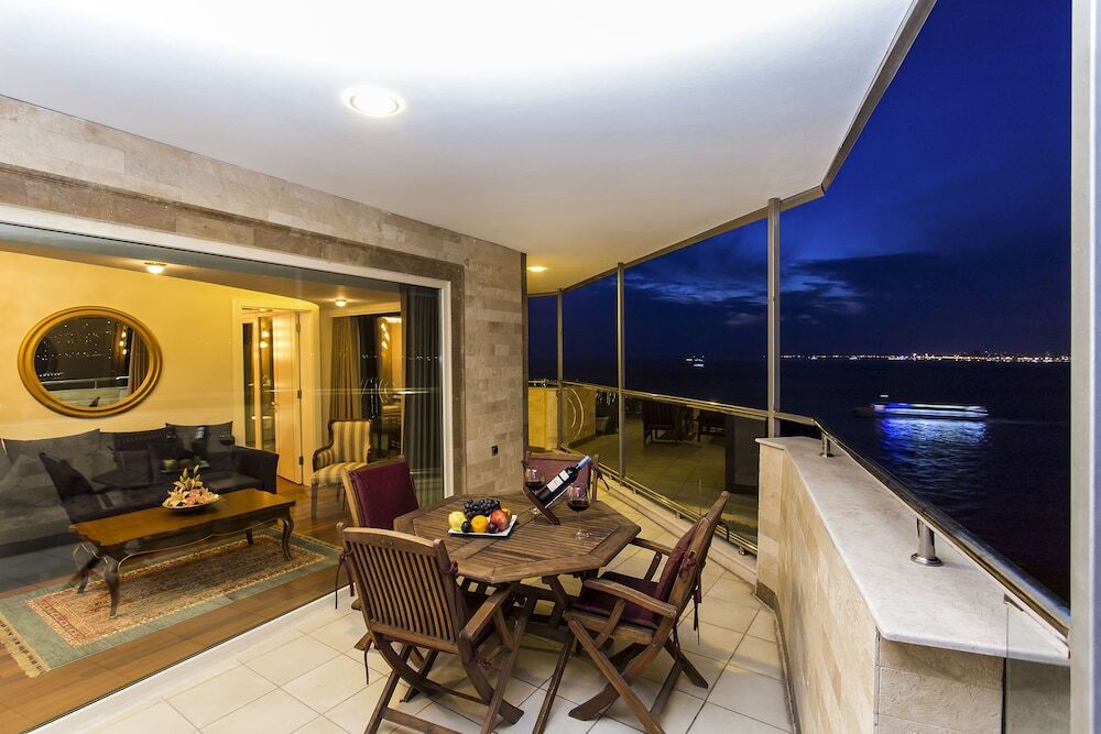 Измир: Izmir Palas Otel