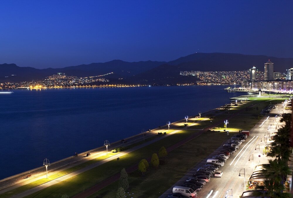 Измир: Izmir Palas Otel