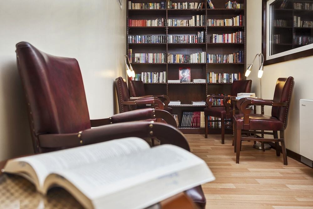 Измир: Izmir Palas Otel