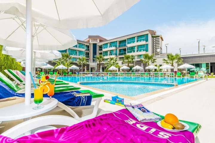 Манавгат: Lowe Hotel