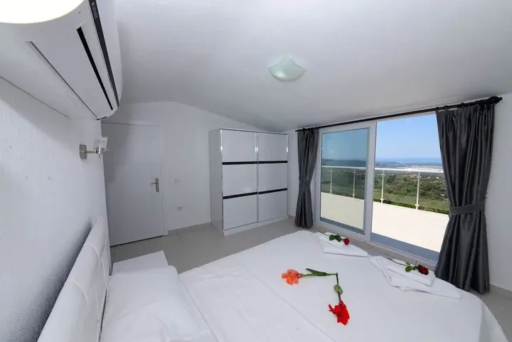 Исламлар: Villa Donat