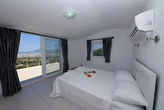 Исламлар: Villa Donat