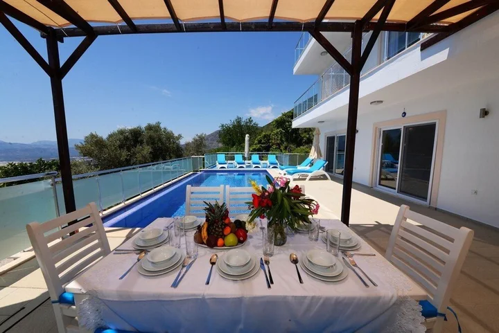 Исламлар: Villa Donat