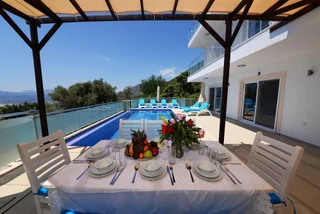Исламлар: Villa Donat