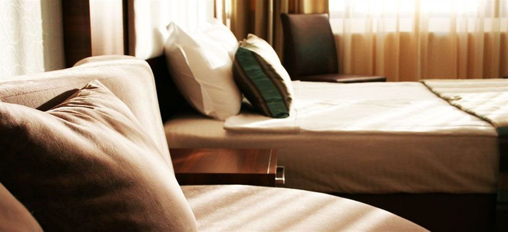 Измир: Megapole Hotel