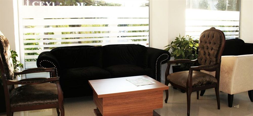 Измир: Megapole Hotel