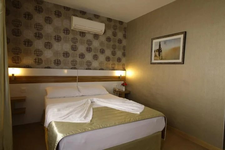 Айвалык: Acem Hotel