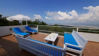 Исламлар: Villa Eva