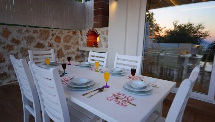 Исламлар: Villa Eva