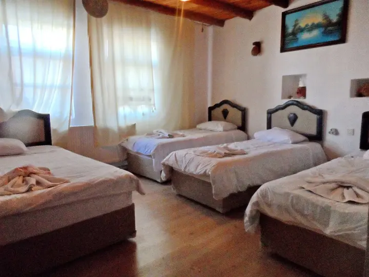 Ибрагимпаша: Turbel Cave House