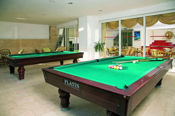 Голькой: Orion Beach Hotel
