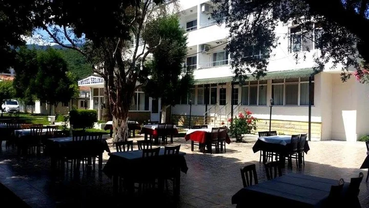 Гюзельчамлы: Hotel Selina