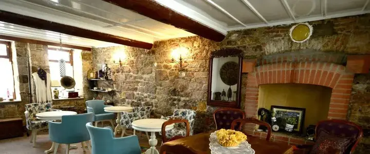 Айвалык: Zeytin Pension