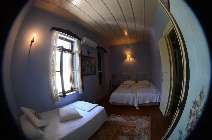 Айвалык: Zeytin Pension