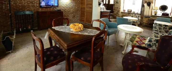 Айвалык: Zeytin Pension