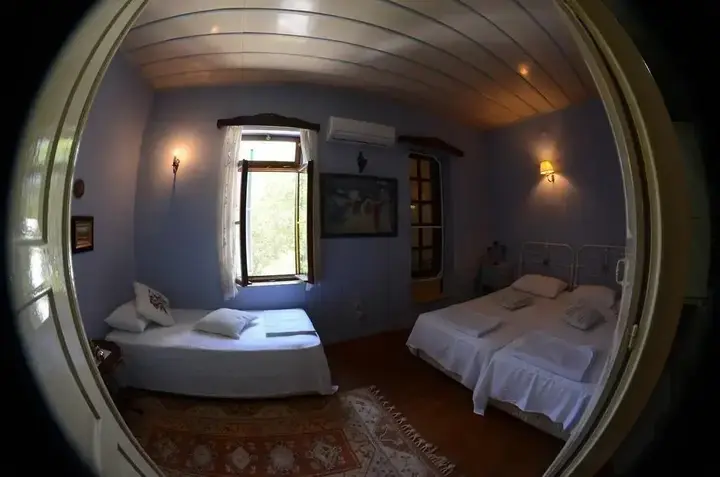 Айвалык: Zeytin Pension