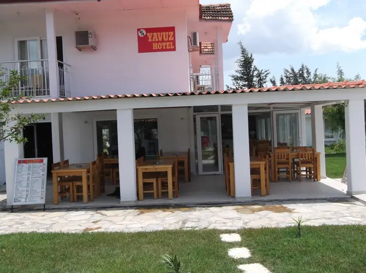 Дальян: Yavuz Hotel