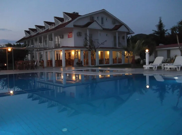 Дальян: Yavuz Hotel