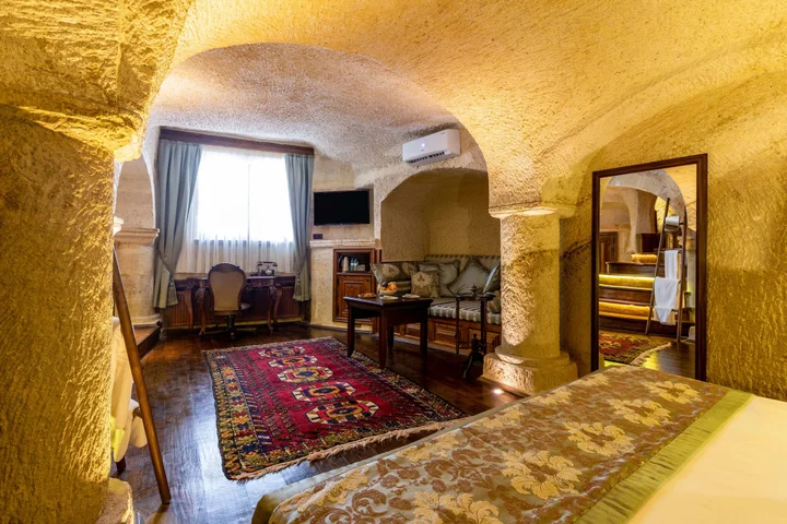 Ургуп: Utopia Cave Cappadocia